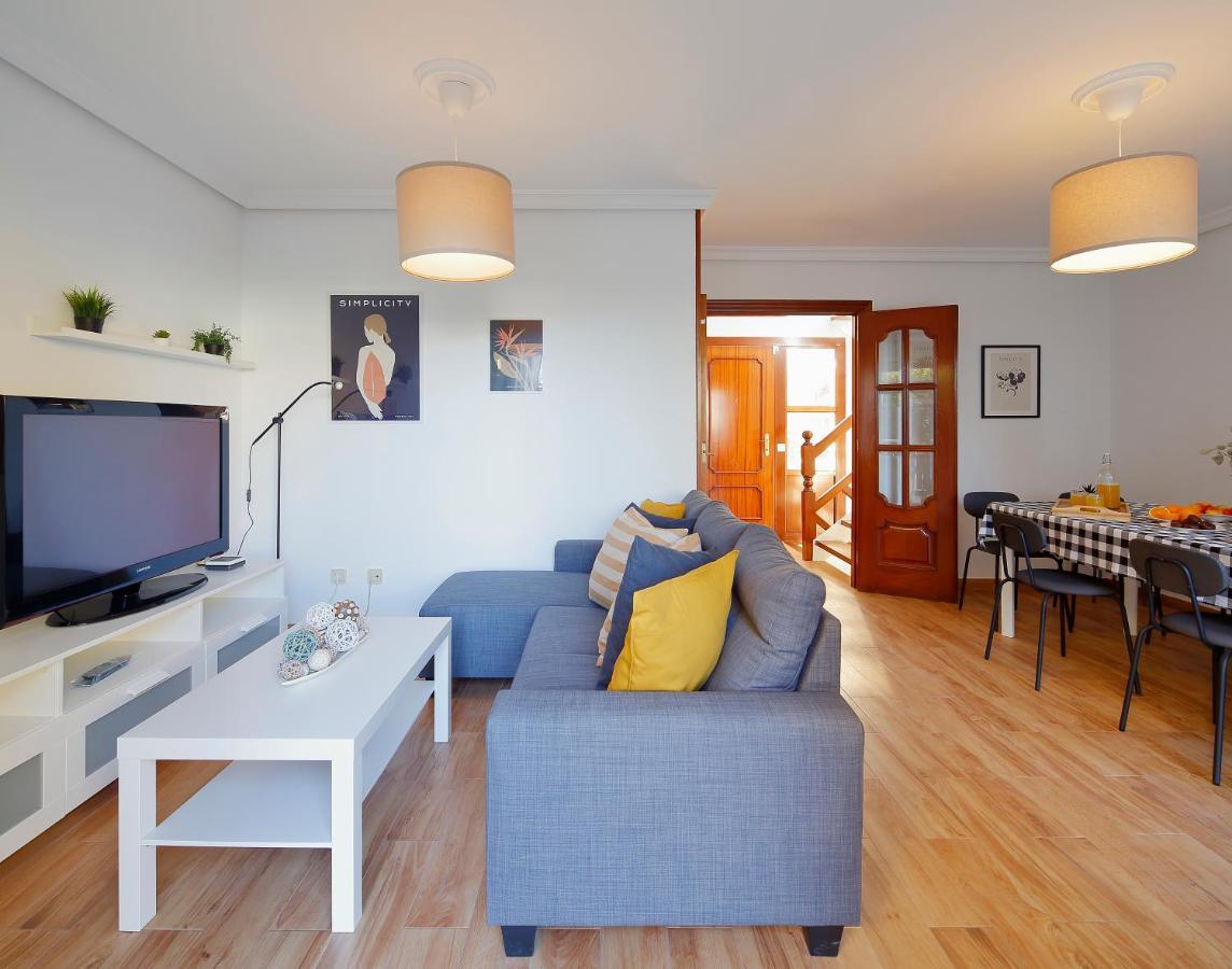 Vila 158A Triplex Rinconin Con Piscina Gijón Exteriér fotografie